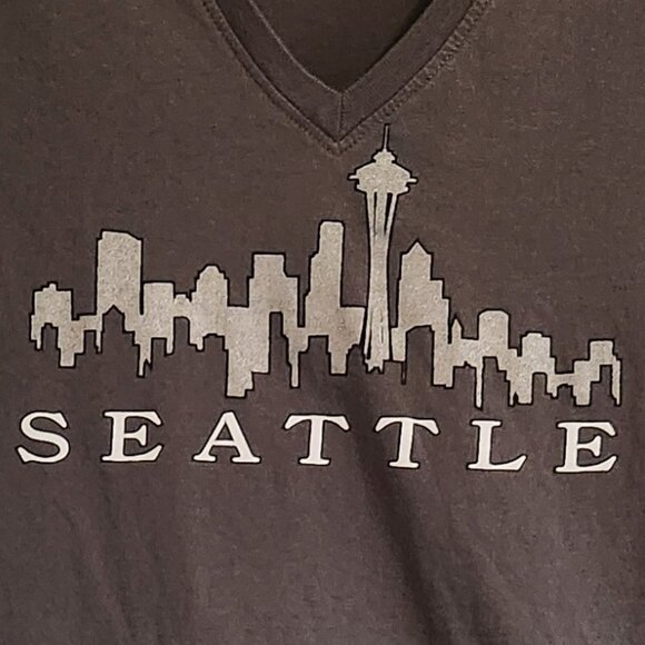 Seattle Women's T-Shirt Grey City Skyline - Picture 9 of 9